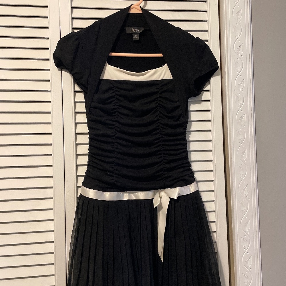 B wear over girls dress